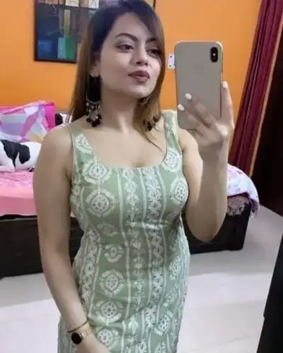 Call Girl in Khoyrasol